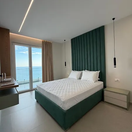 Sea View *
